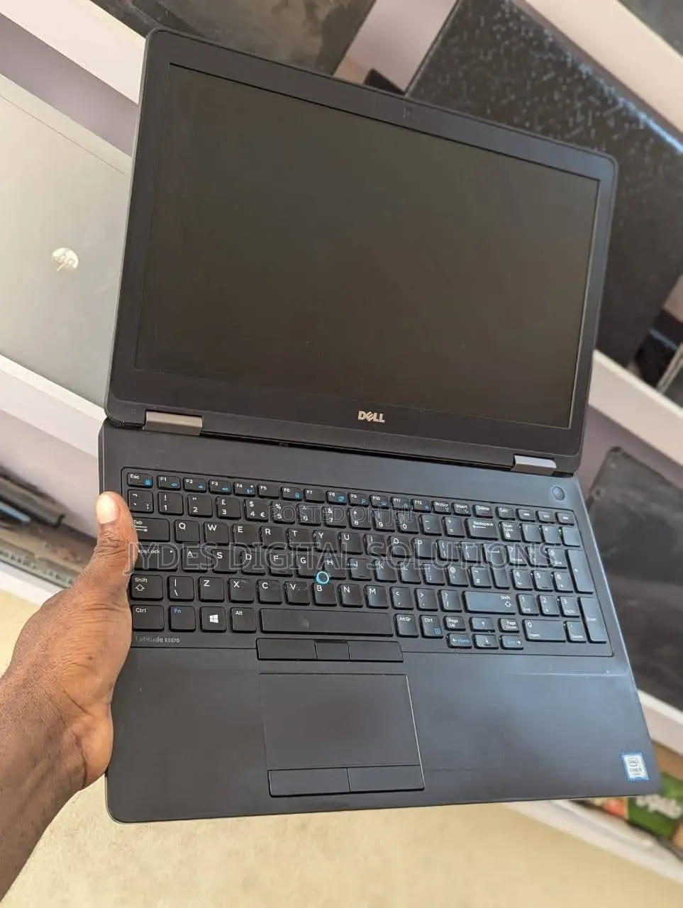 Laptop Dell Latitude 15 E5570 8GB Intel Core i5 SSD 256GB