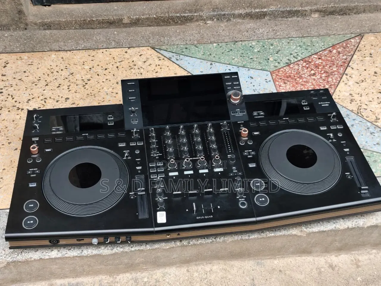 Pioneer DJ Opus Quad