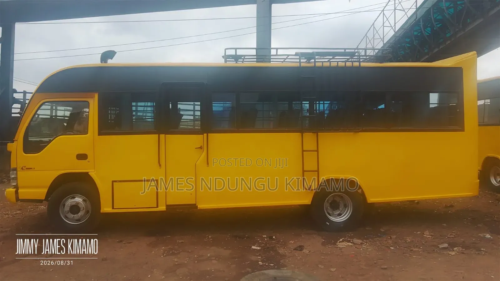 Isuzu NQR 2017 Yellow