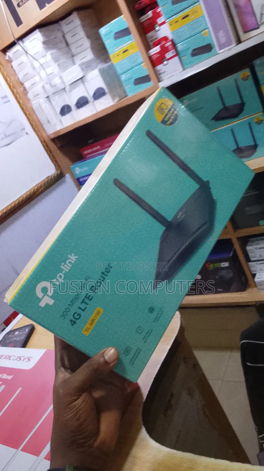 TP-Link TL-MR100 Is a 300 MBPS Wireless N 4G LTE Router