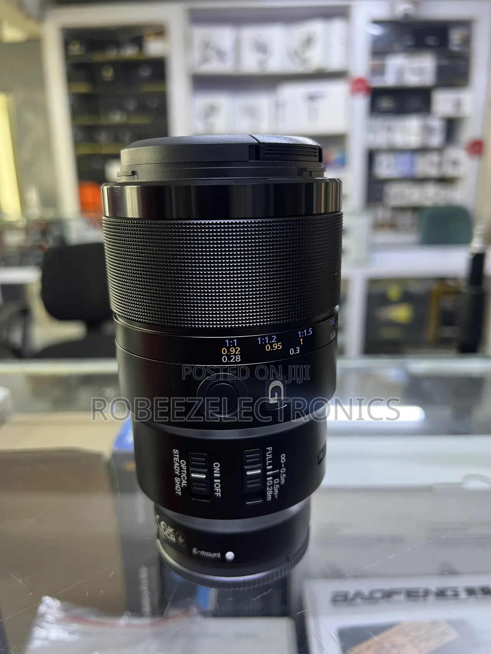Sony FE 90mm F/2.8 Macro G OSS Lens