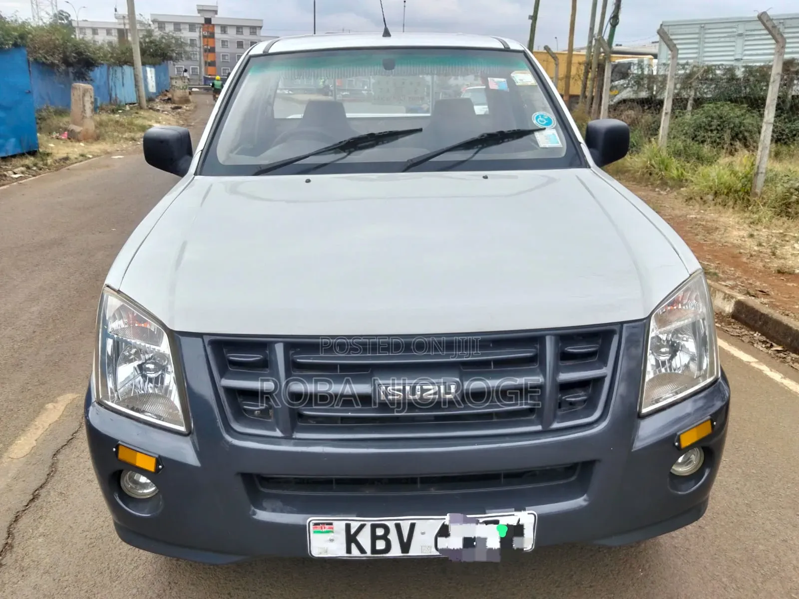 Isuzu D-MAX 2012 White
