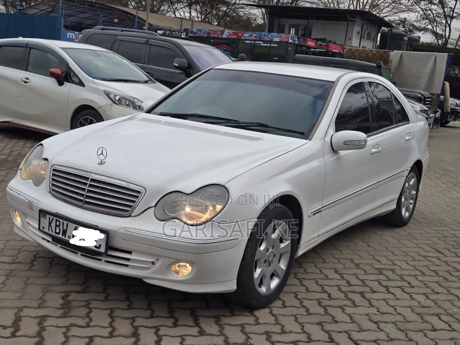 Mercedes-Benz C200 2006 White