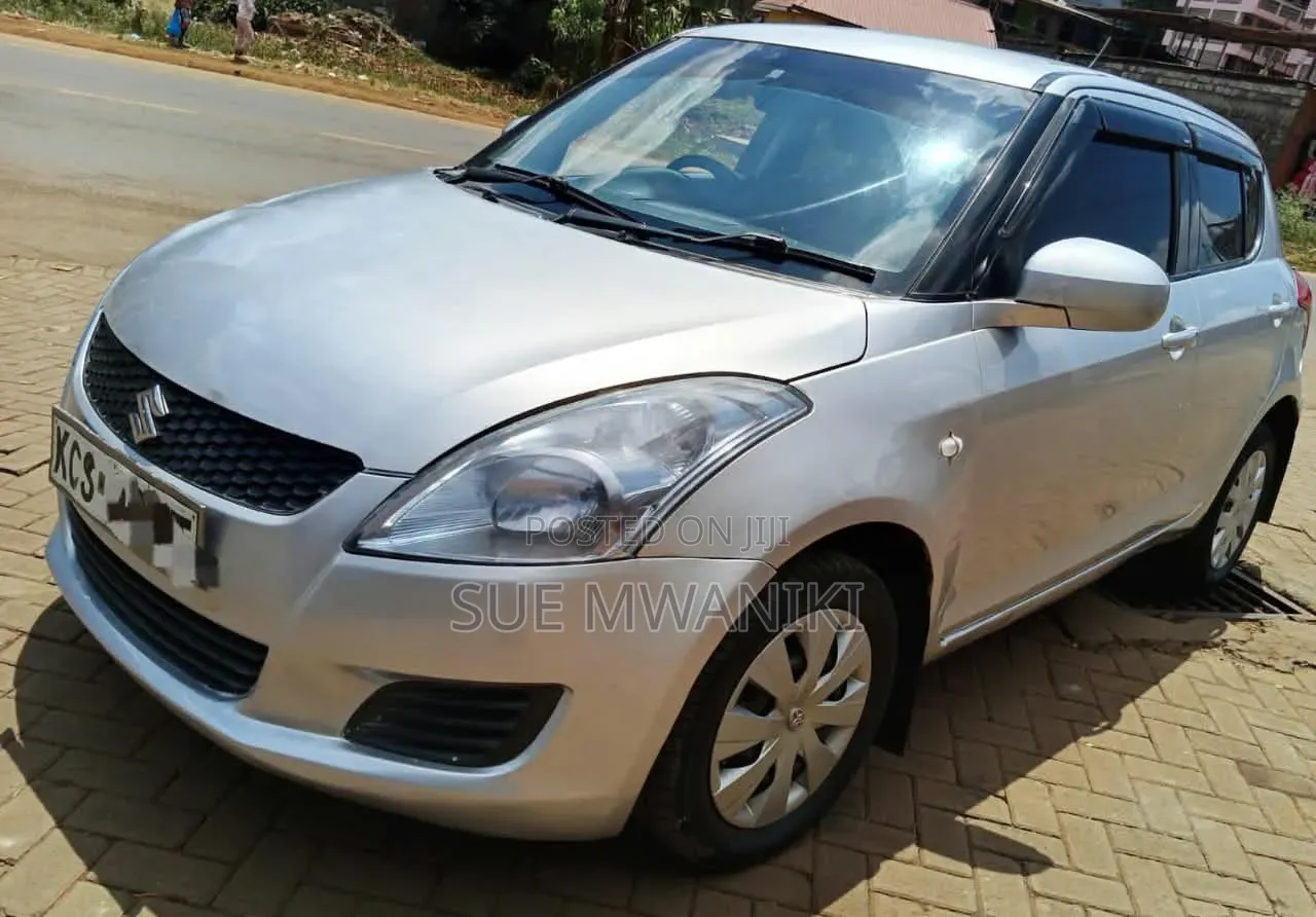 Suzuki Swift 2011 Silver