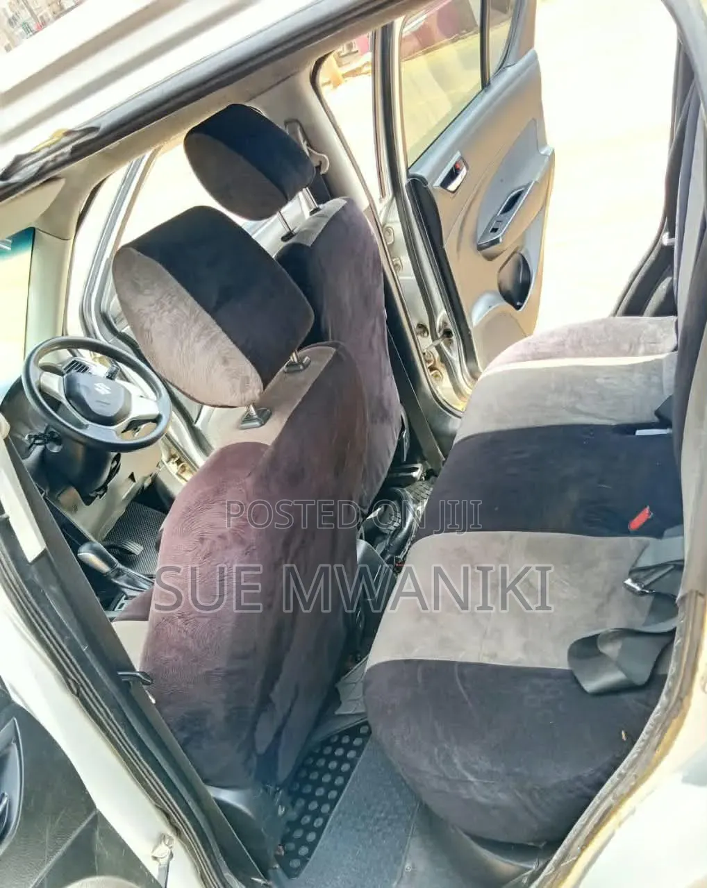 Suzuki Swift 2011 Silver