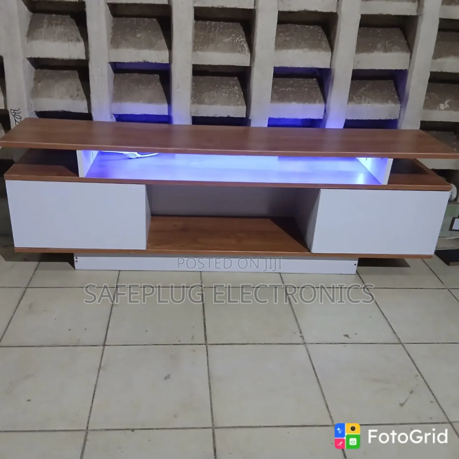 5 Feet TV Cabinet – Modern Living Room TV Stand