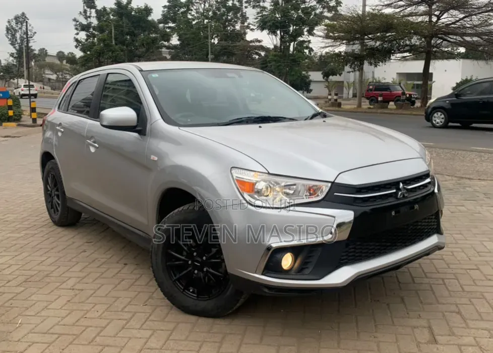 Mitsubishi RVR 2019 Silver