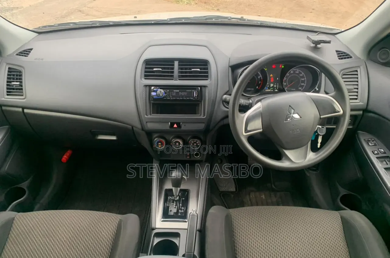 Mitsubishi RVR 2019 Silver