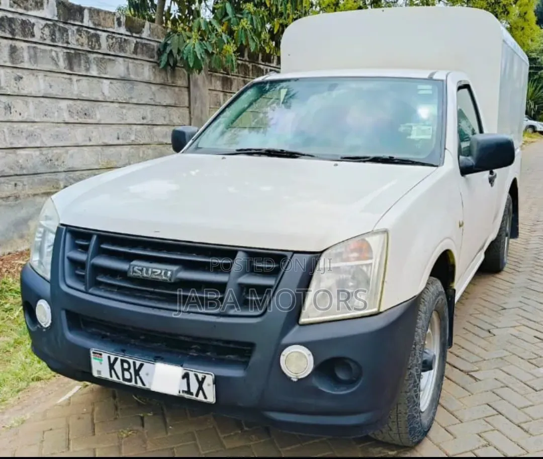 Isuzu D-MAX 2010 White