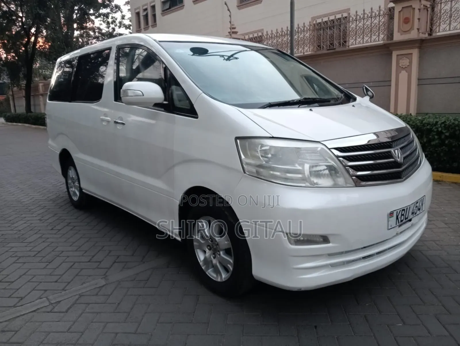 Toyota Alphard 2006 White