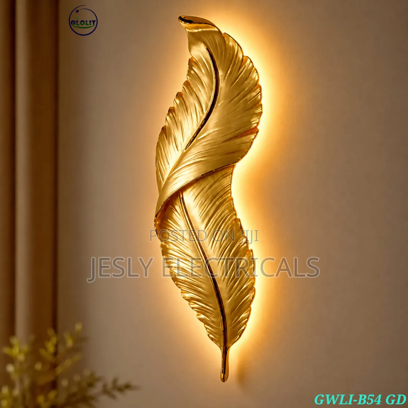 Feather-Like Wall Light