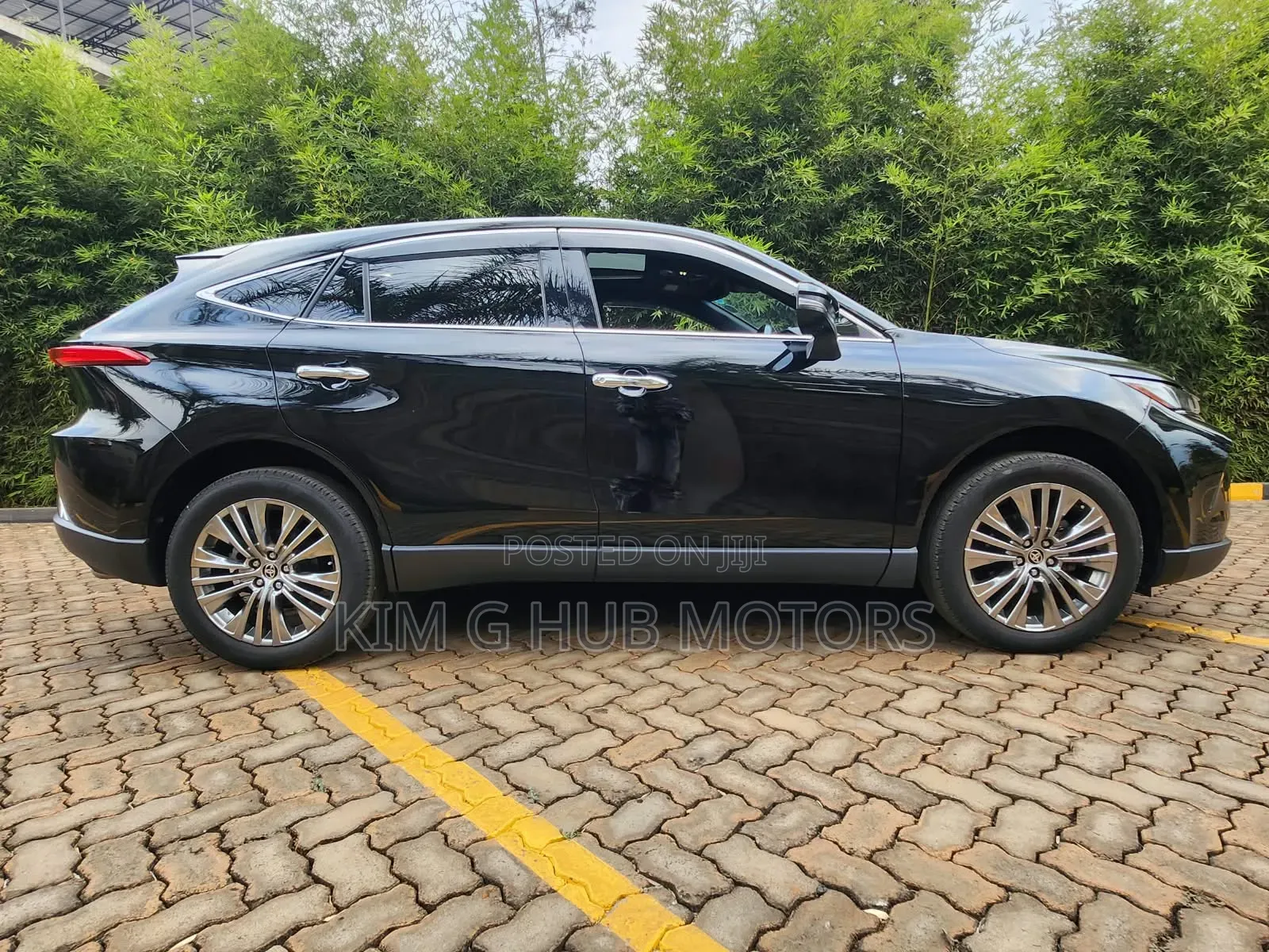 Toyota Harrier 2021 Black