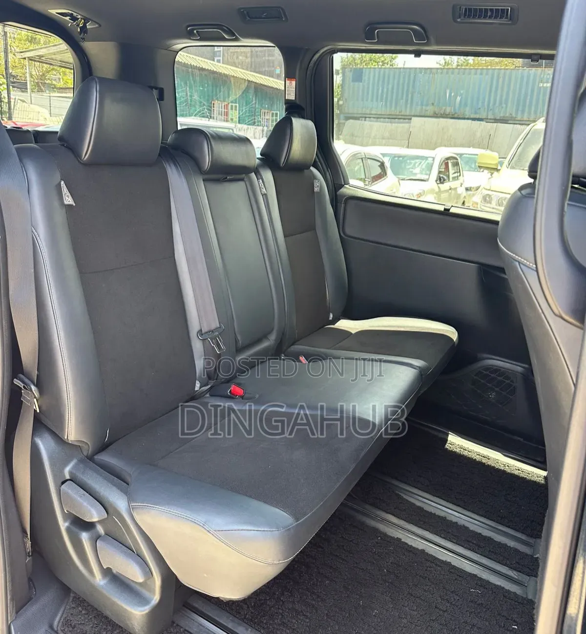 Toyota Noah 2.0 FWD (8 Seater) 2020 Black