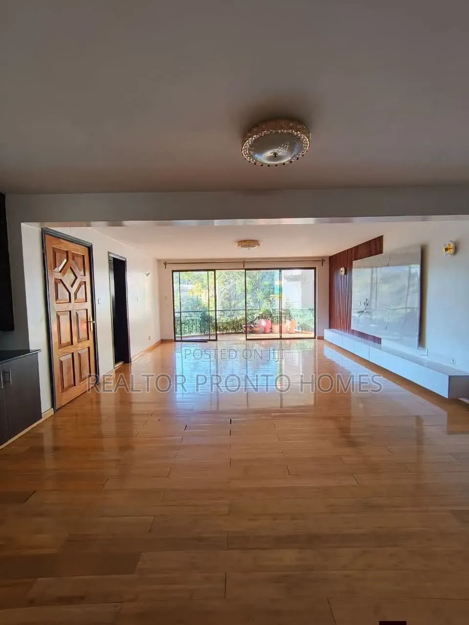 3bdrm Apartment in Lavington, Nairobi Central for rent