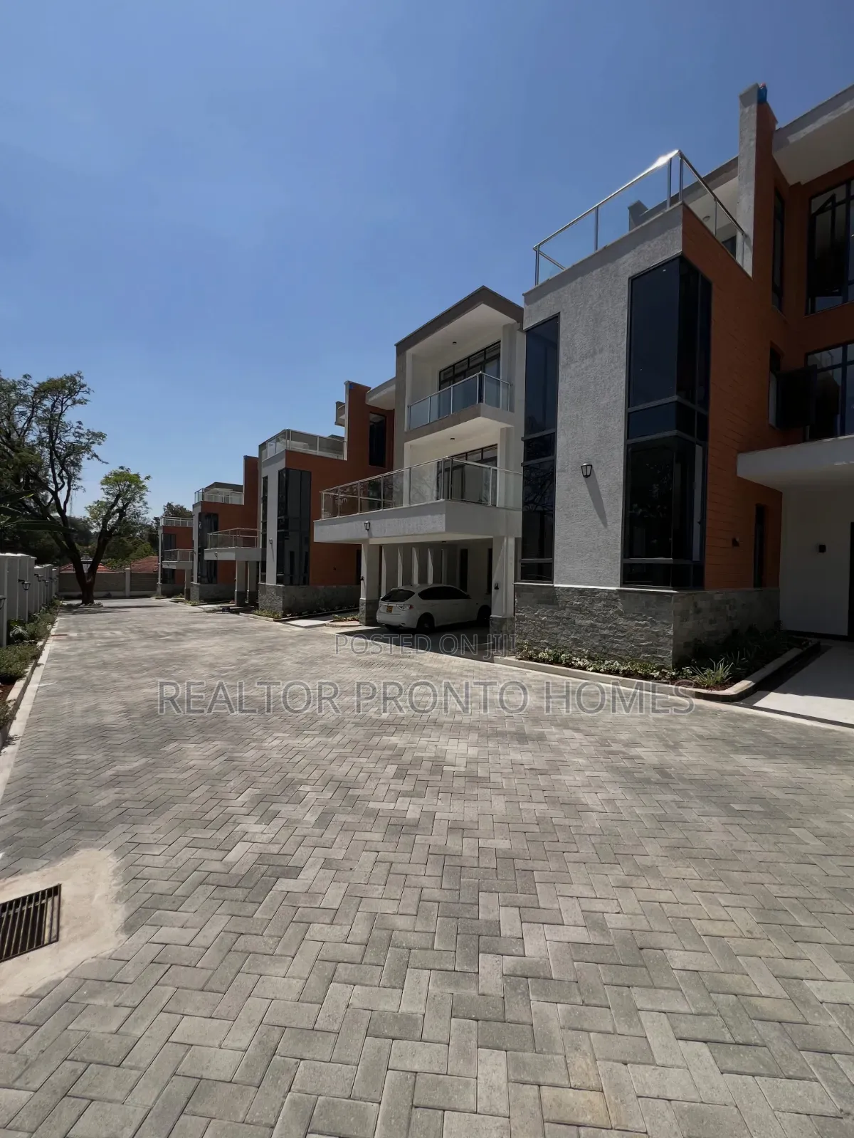 5bdrm Townhouse / Terrace in Lavington, Muthangari for rent