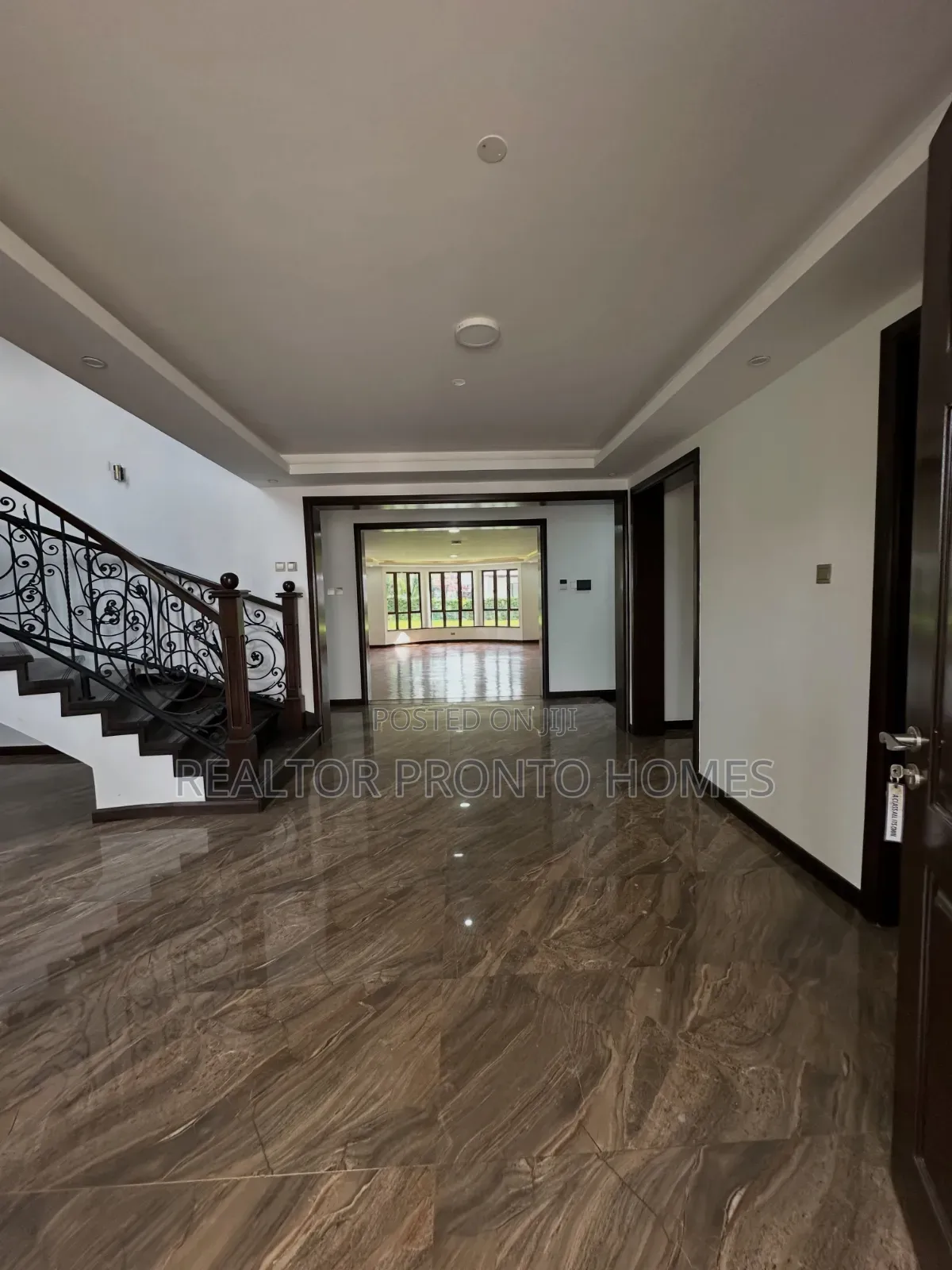 5bdrm Villa in Karen, Hardy for rent