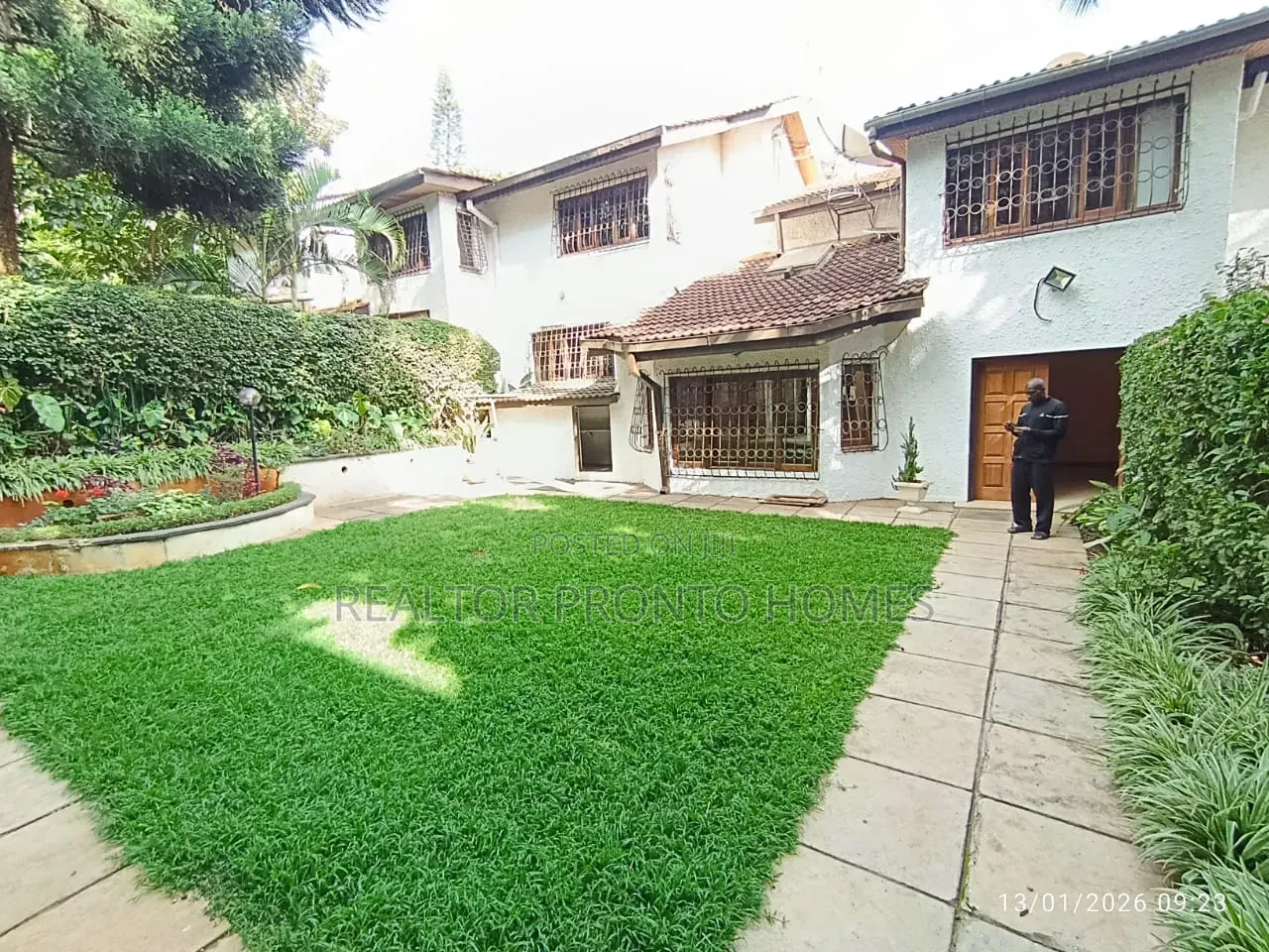 4bdrm Maisonette in Lavington, Valley Arcade for sale