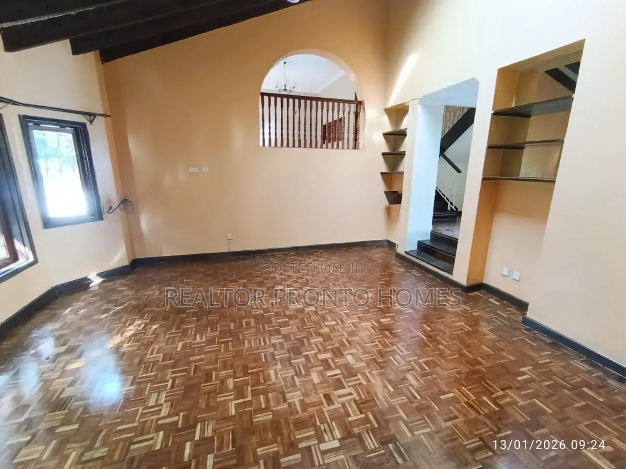 4bdrm Maisonette in Lavington, Valley Arcade for sale