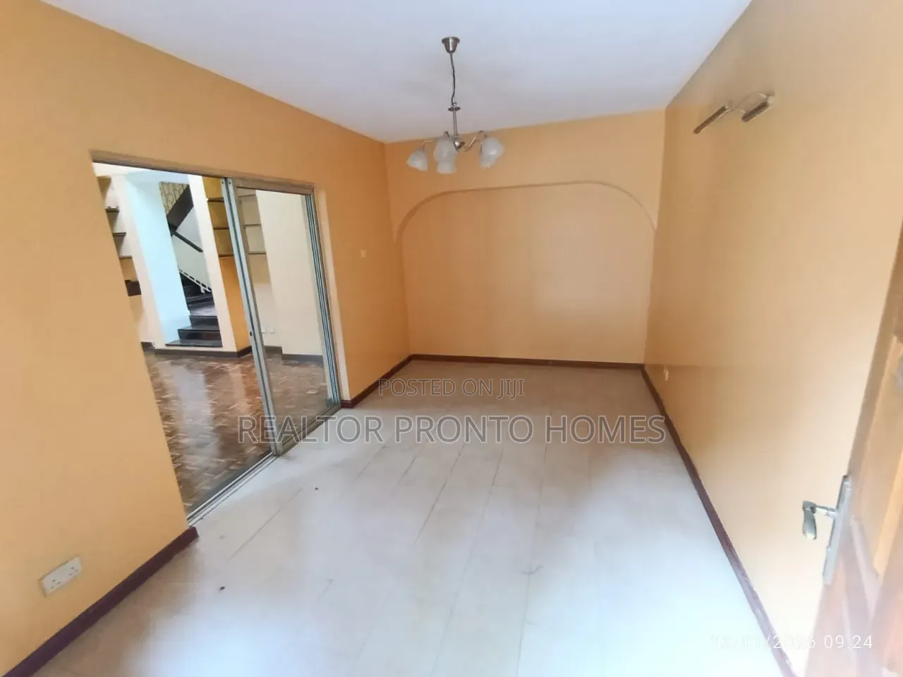 4bdrm Maisonette in Lavington, Valley Arcade for sale
