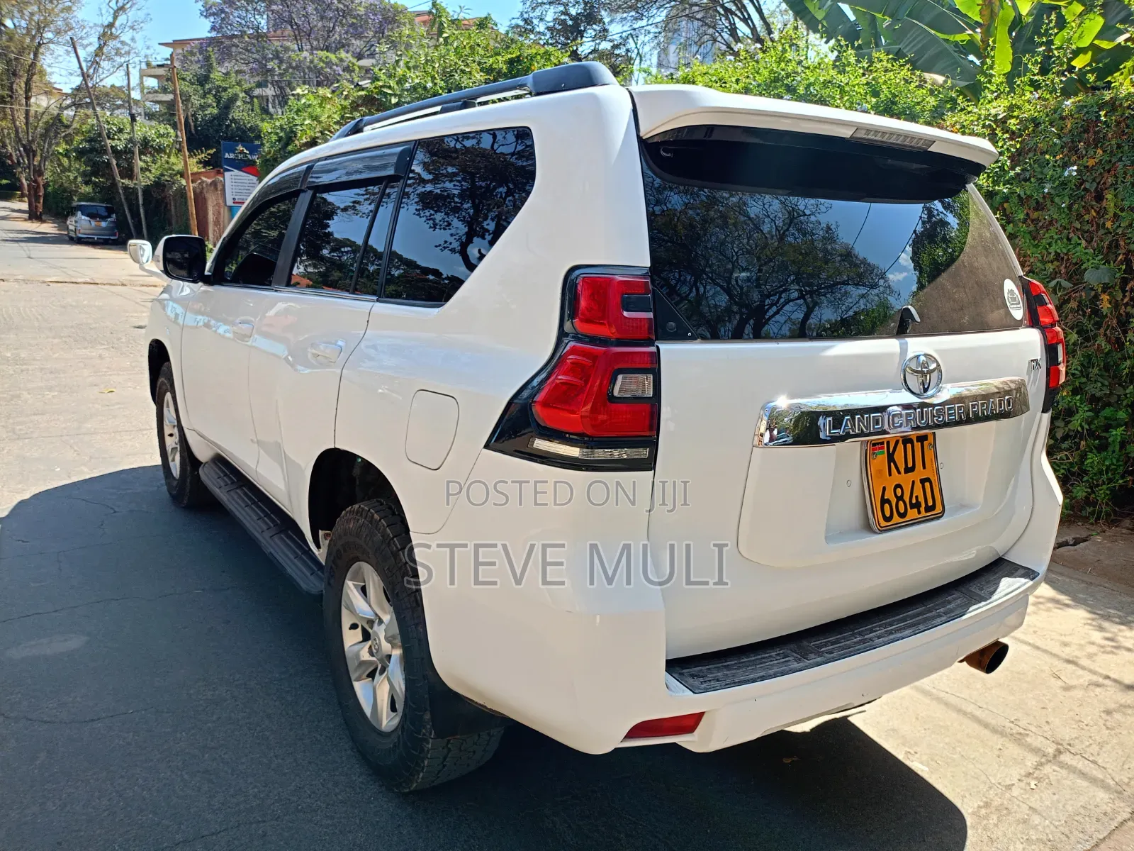 Toyota Land Cruiser Prado 2012 White