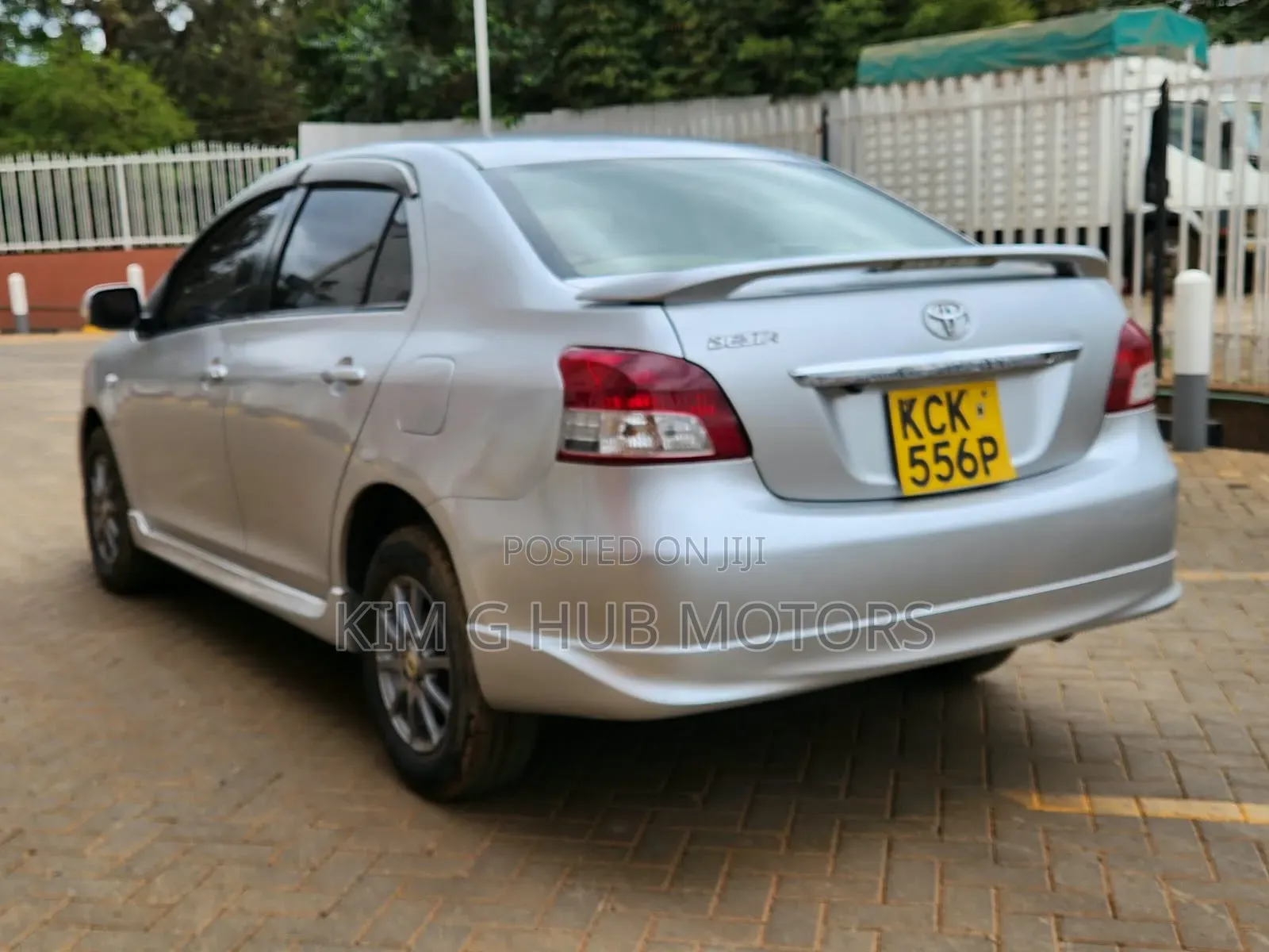 Toyota Belta 2009 Silver