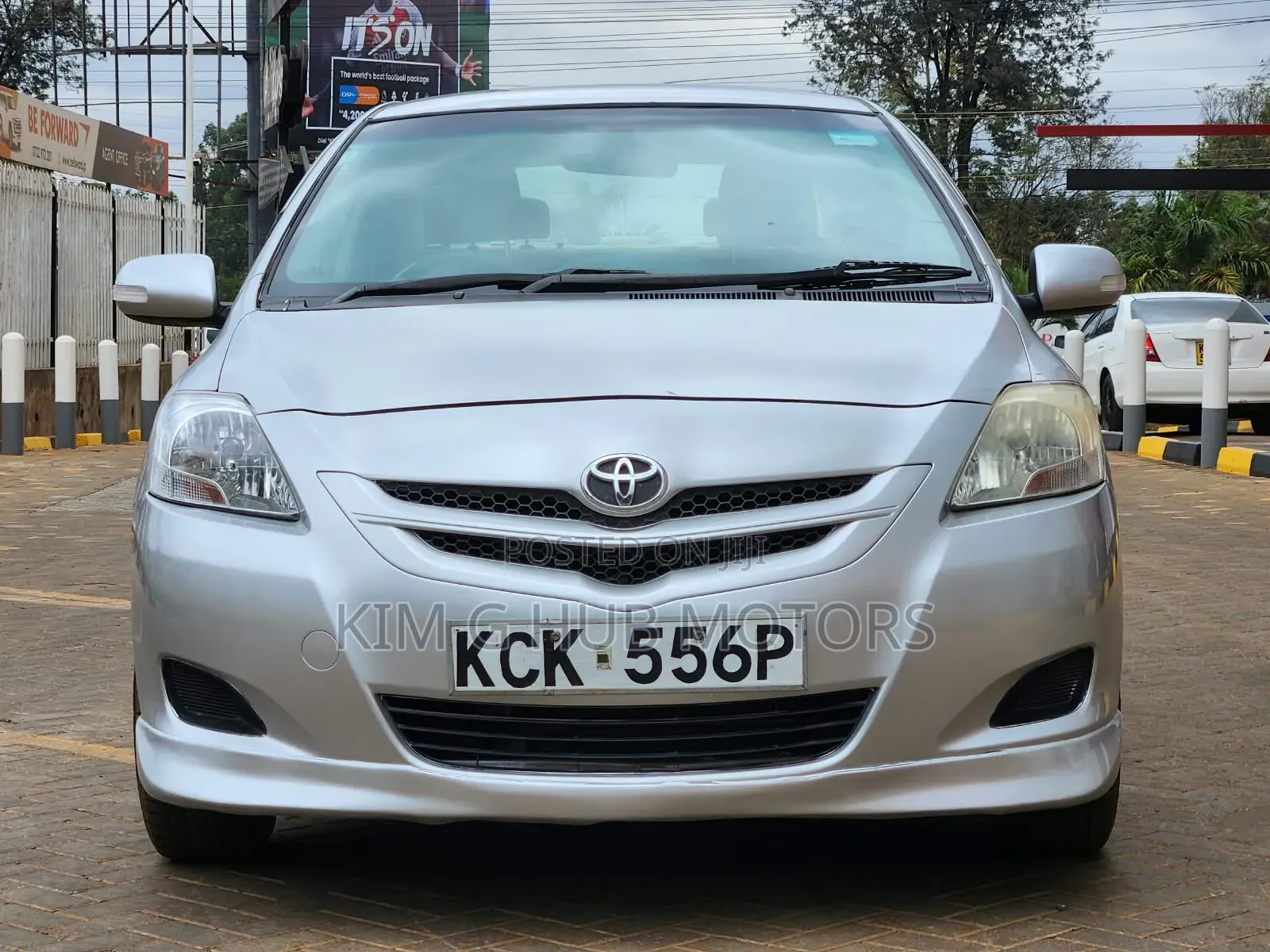 Toyota Belta 2009 Silver