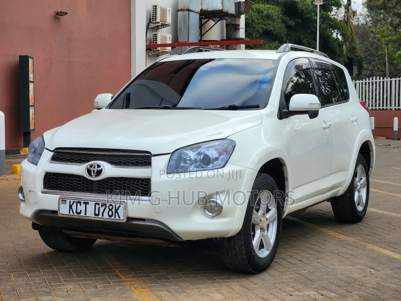 Toyota RAV4 2011 Pearl