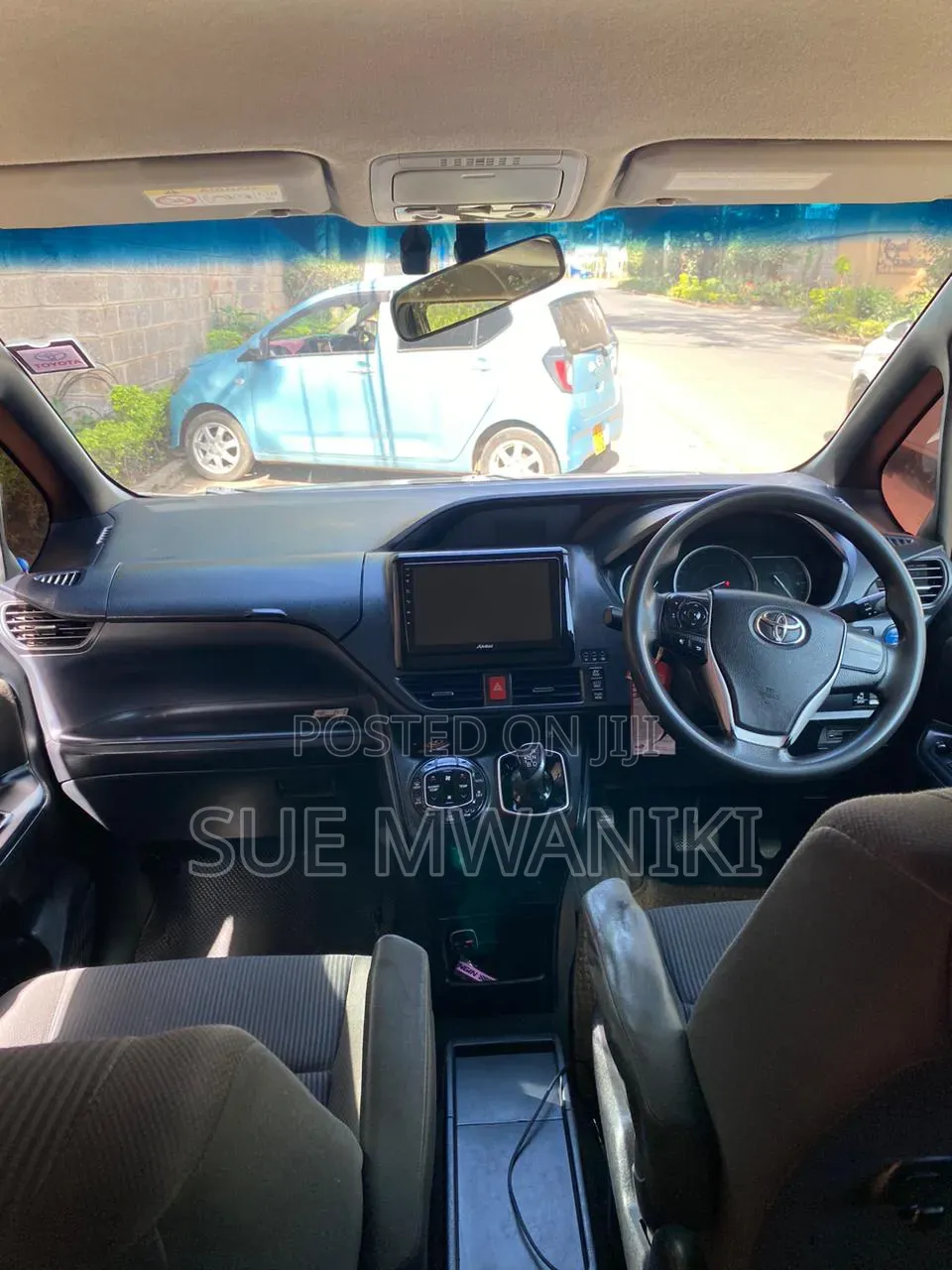 Toyota Voxy 2014 Black
