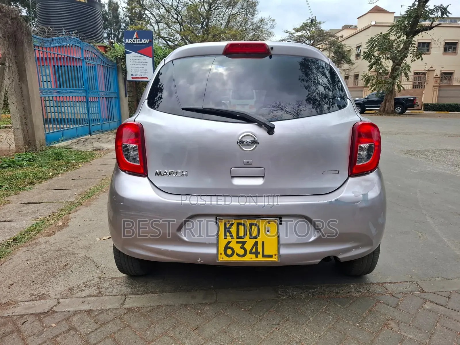 Nissan March 2014 Silver