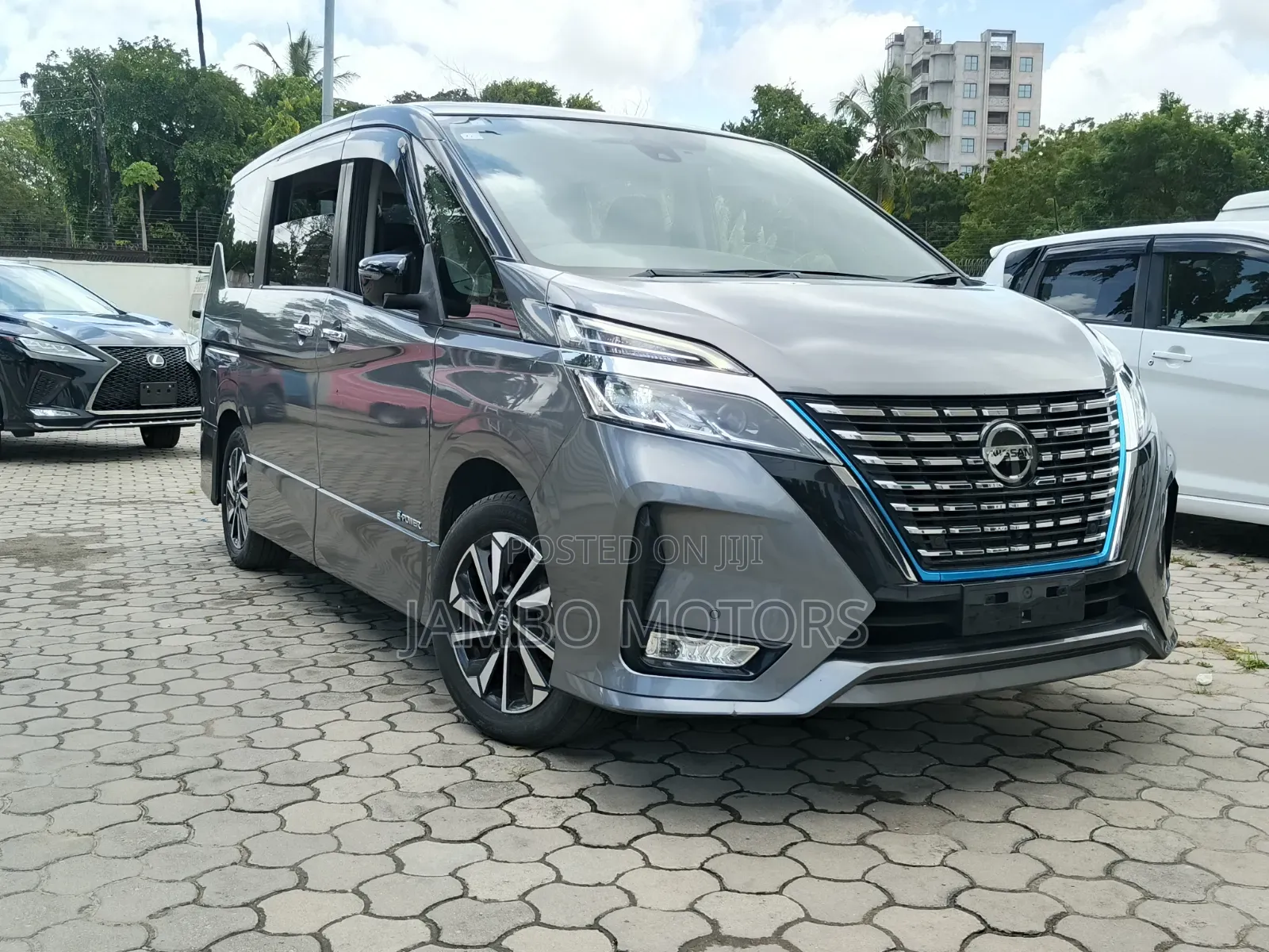 Nissan Serena 2021 Gray