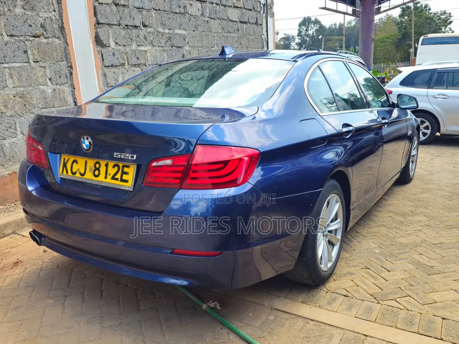 BMW 520i 2009 Blue