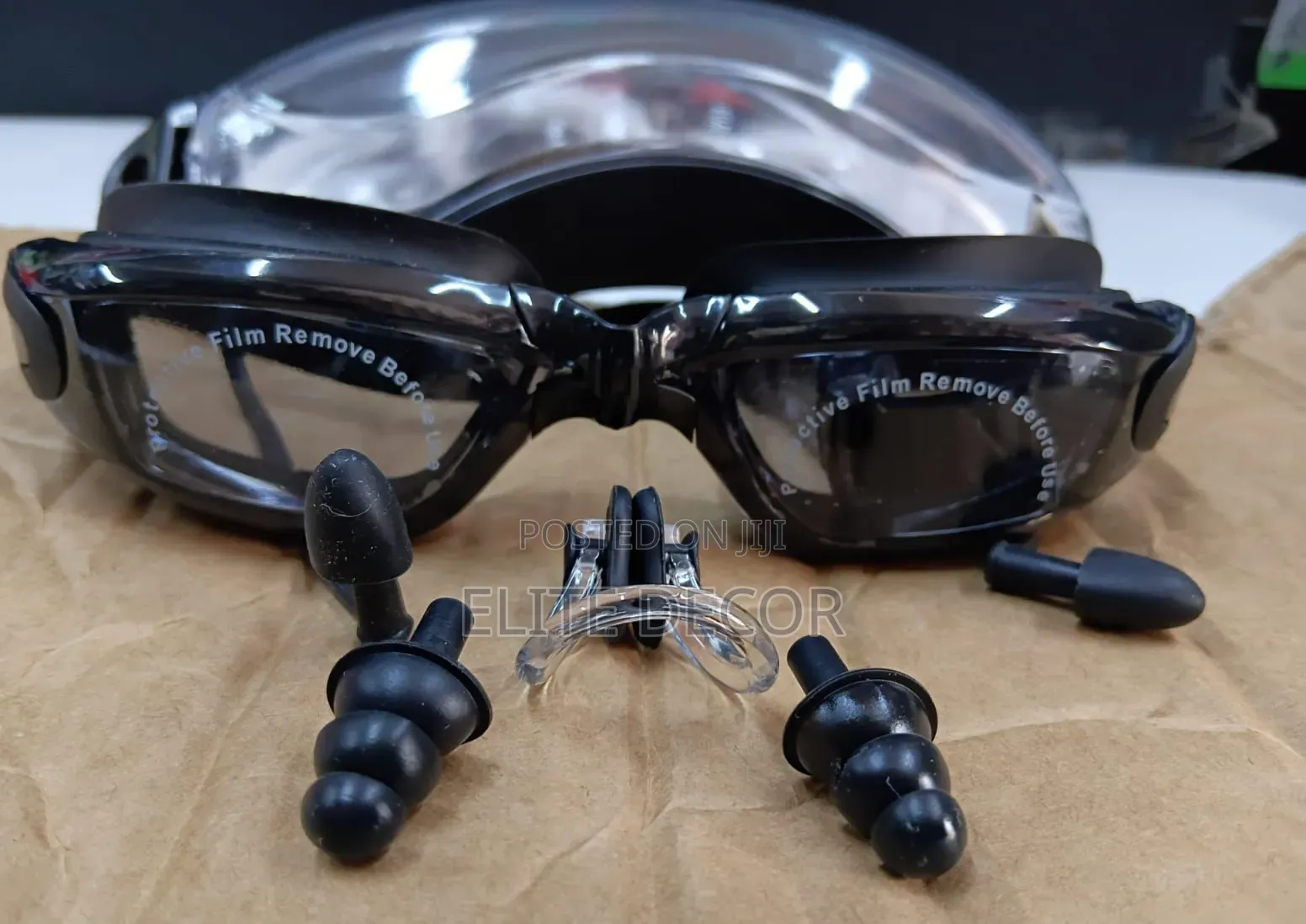 Anti-Fog UV Protection Swimming Goggles With Ear & Nose Plugs