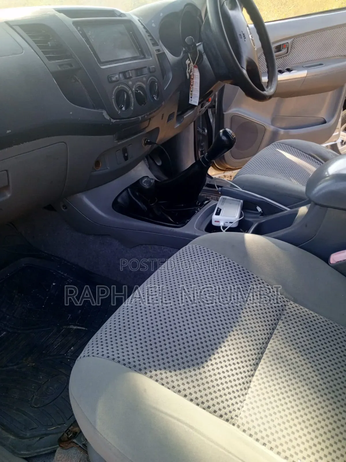 Toyota Hilux 2007 Silver