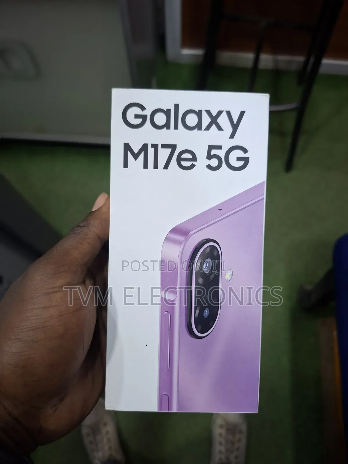 New Samsung Galaxy M17 5G 128 GB Purple