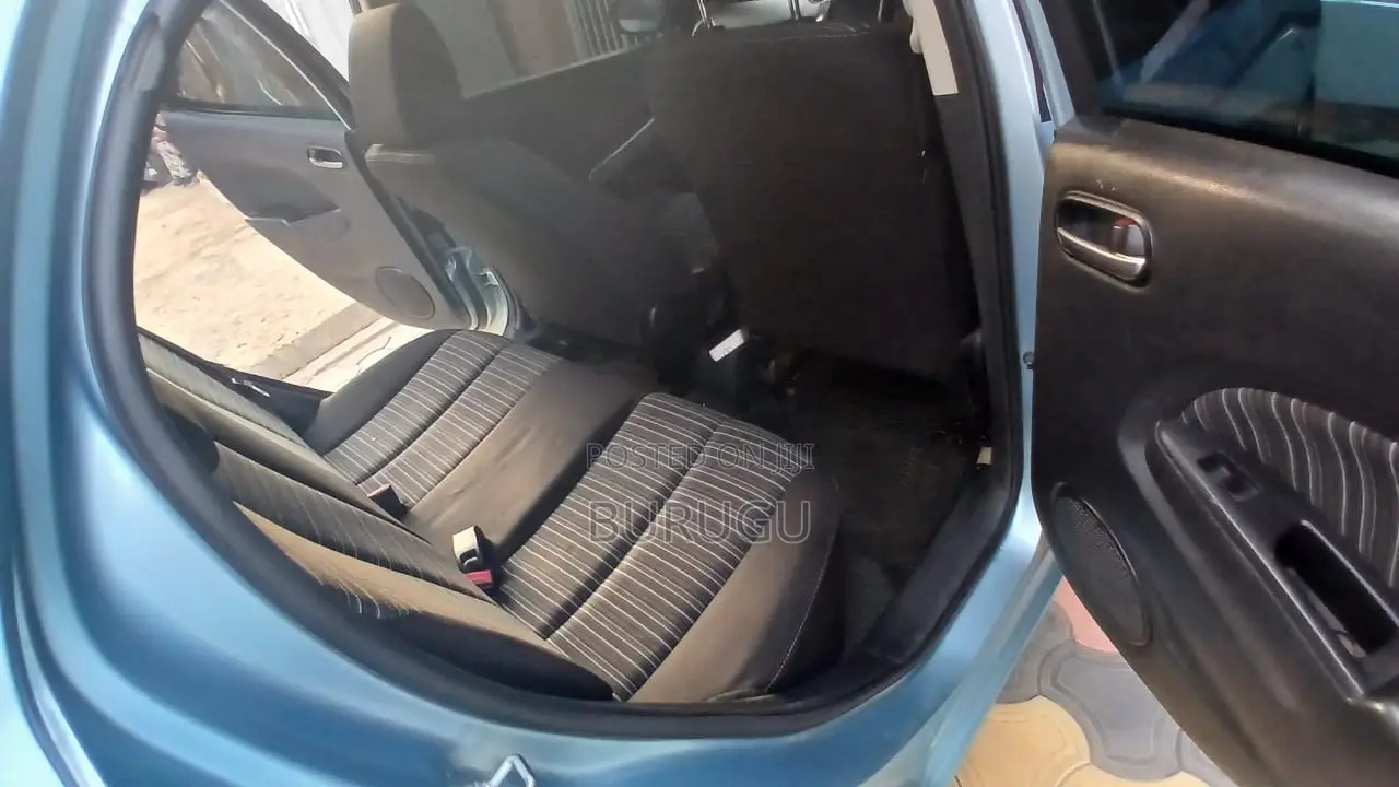 Mazda Demio 2010 Blue