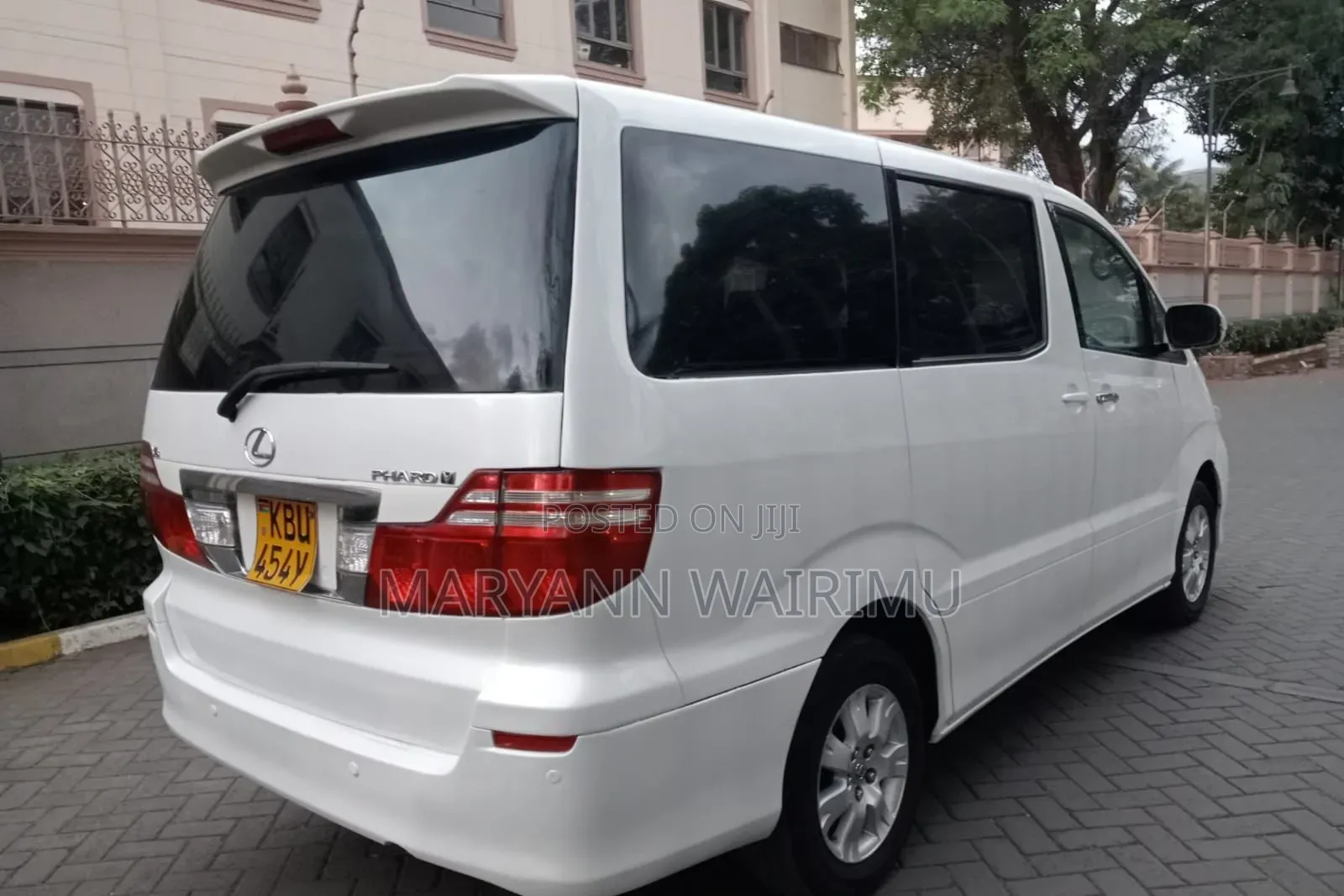 Toyota Alphard 2006 White