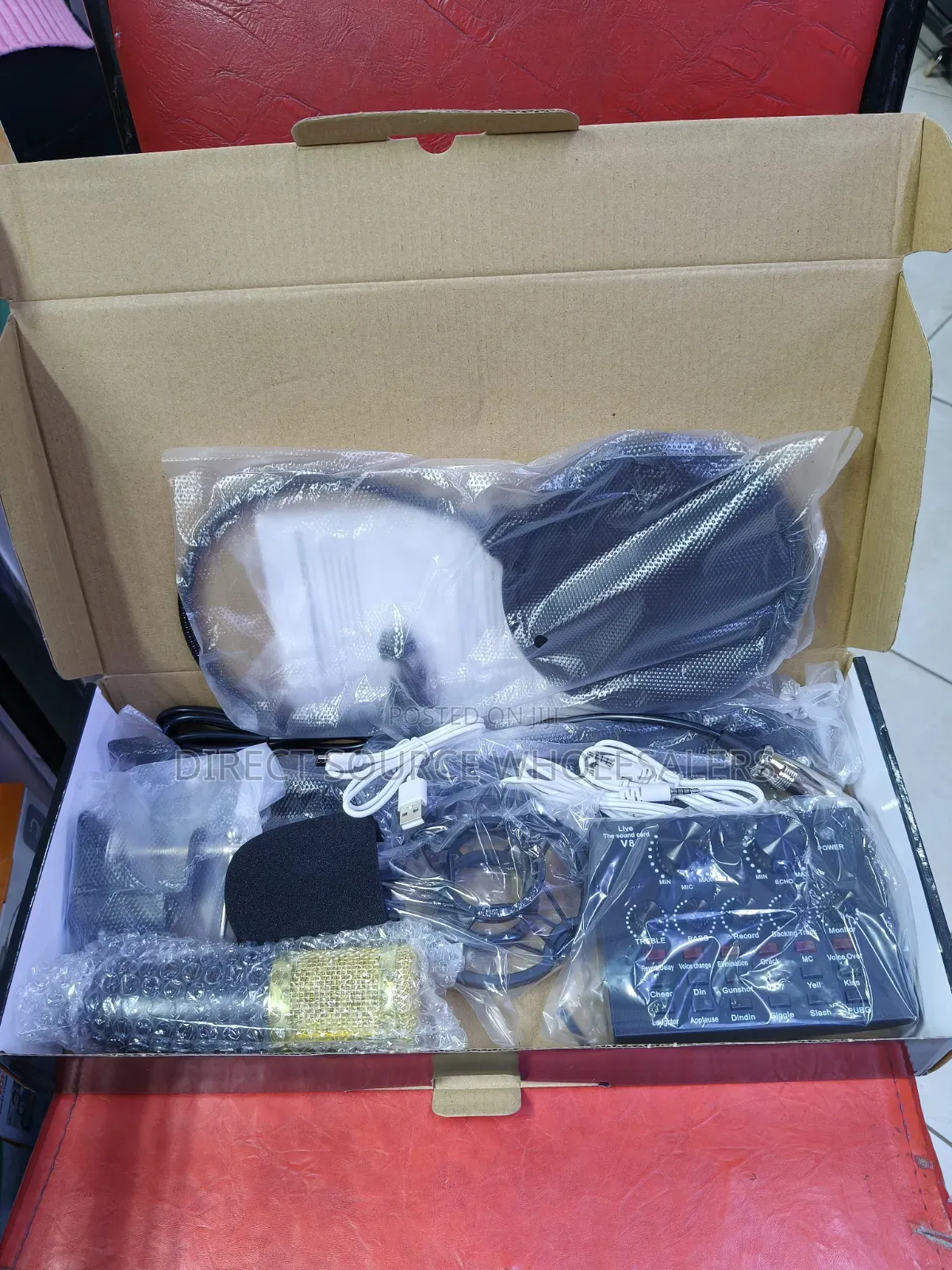 BM800 Microphone & V8 Sound Card for Recording and Live Streaming