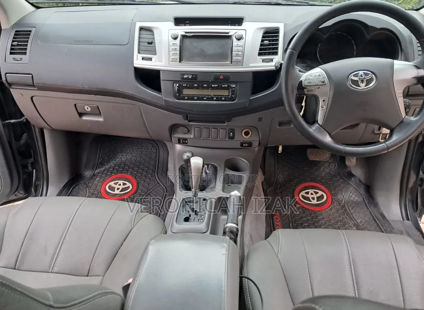 Toyota Hilux 2012 Black
