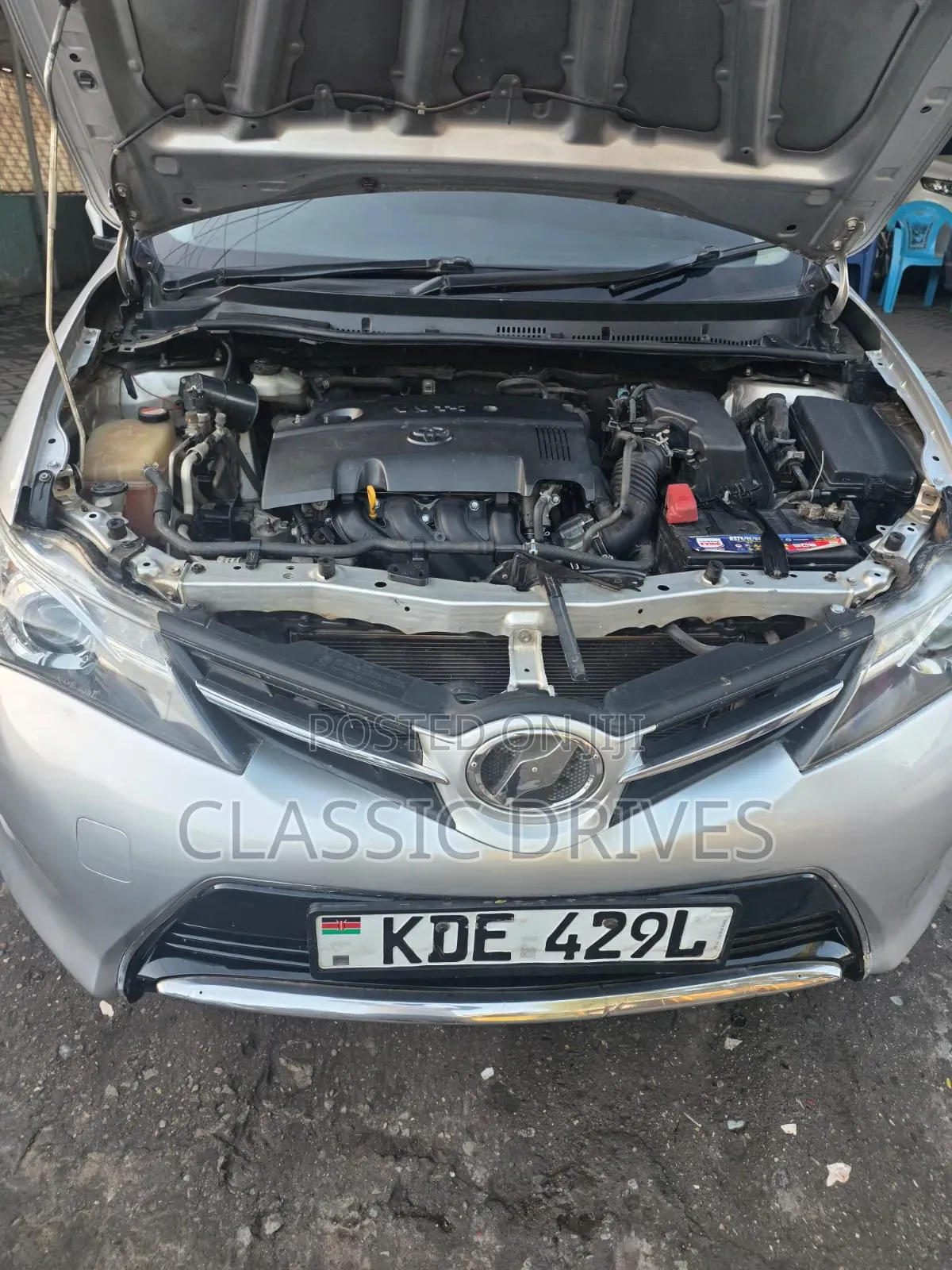 Toyota Auris 2014 Silver