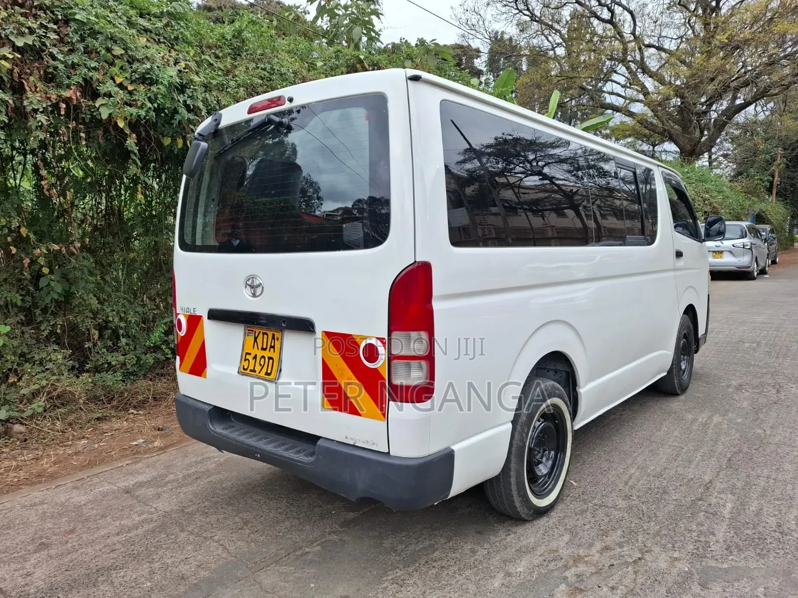 Toyota HiAce 2014 White