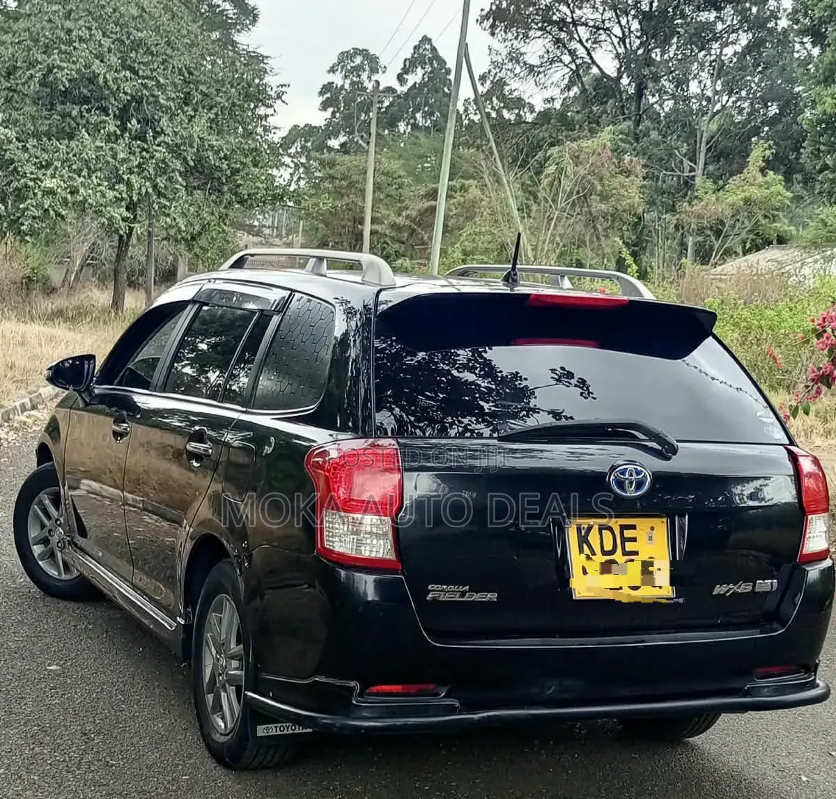 Toyota Corolla Fielder 1.5 Hybrid FWD 2014 Black
