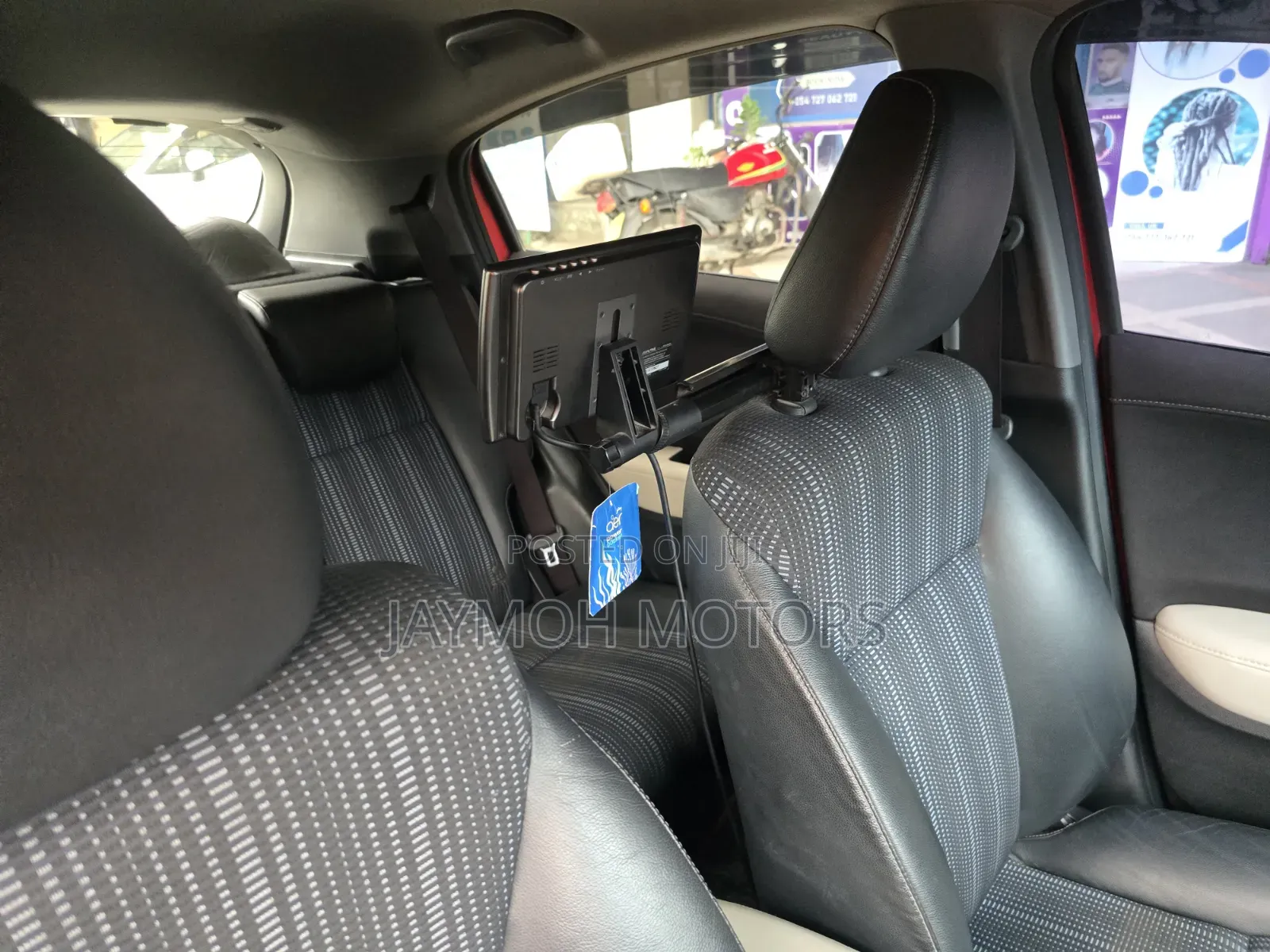 Honda Vezel 2016 Maroon