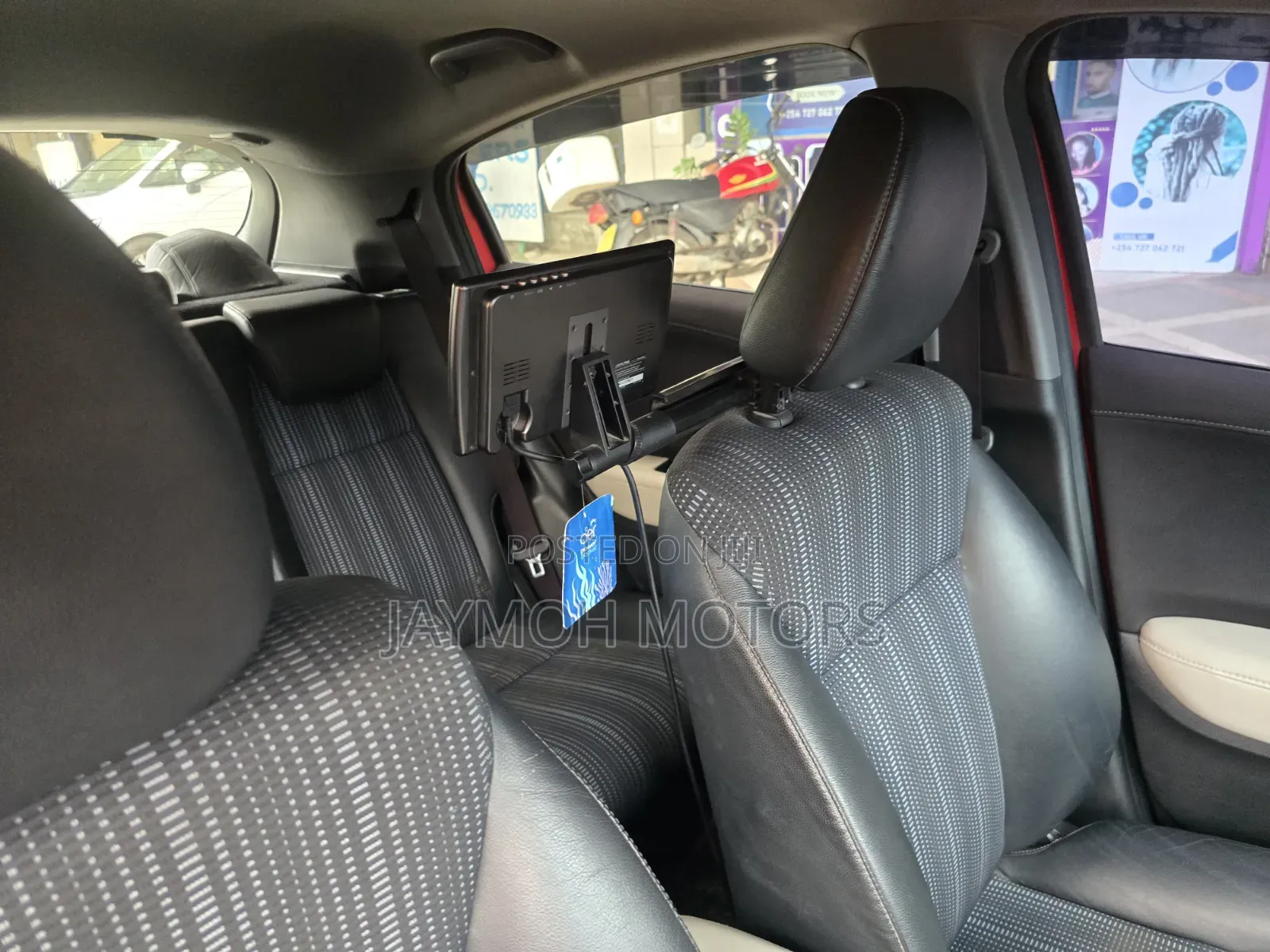Honda Vezel 2016 Maroon