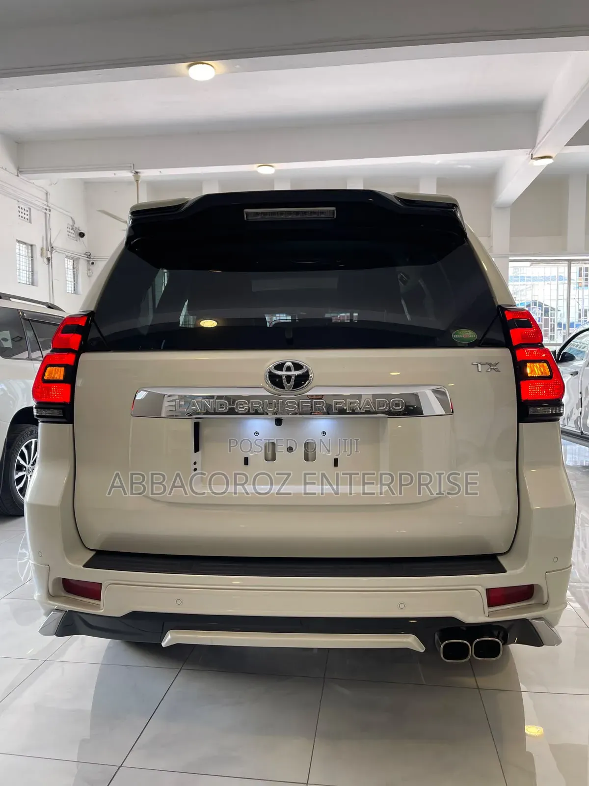 Toyota Land Cruiser Prado 2019 White