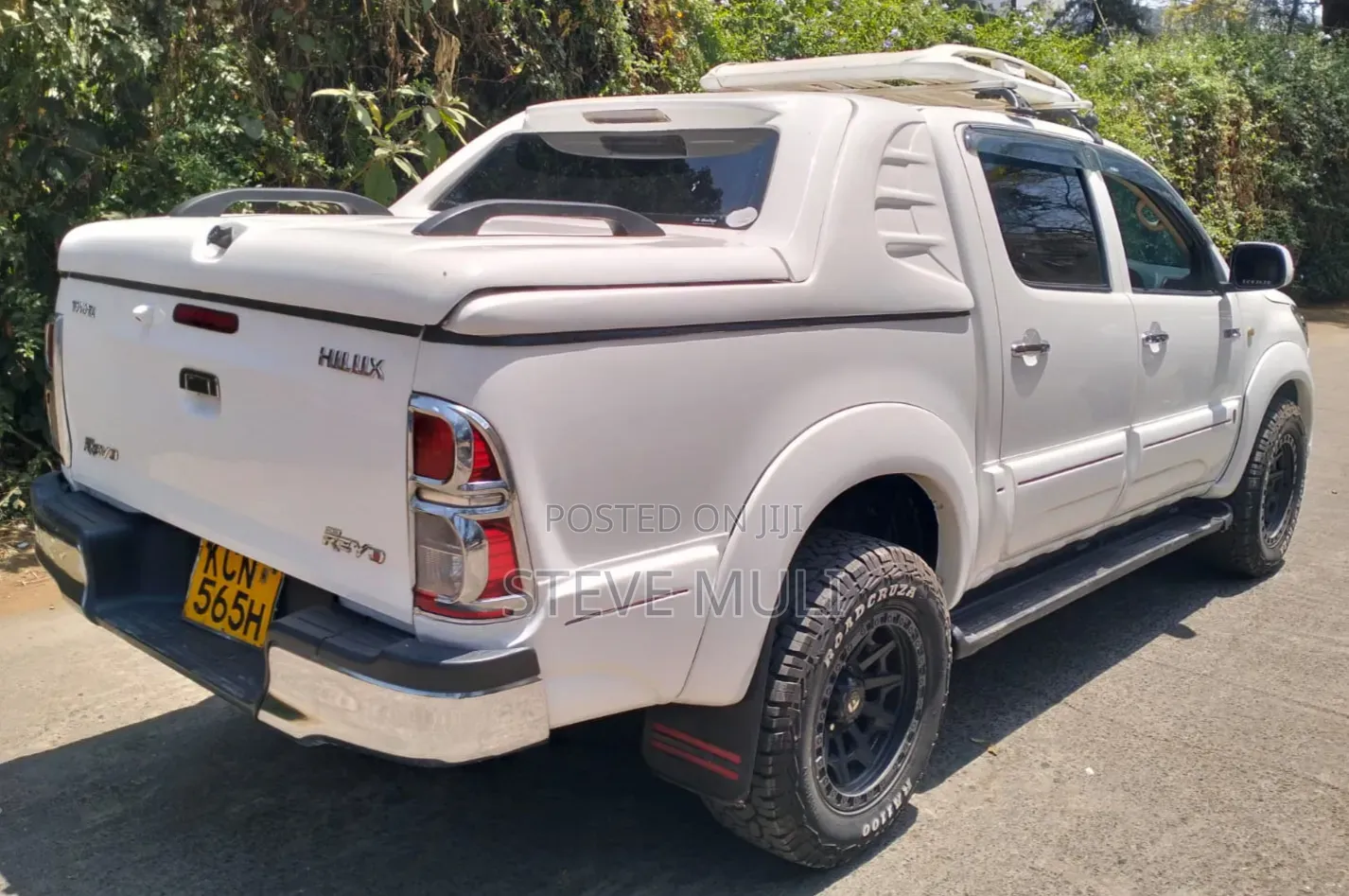 Toyota Hilux 2012 White