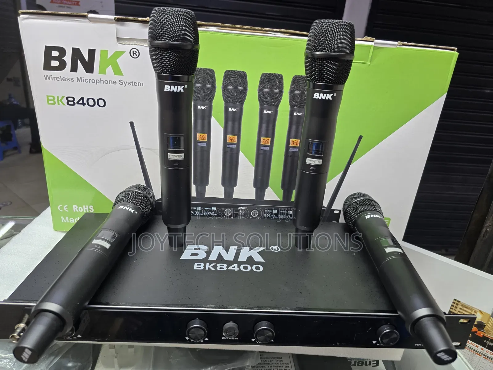 💎 Premium BNK BK8400 Wireless Mic Set – 4 Handheld Microphones