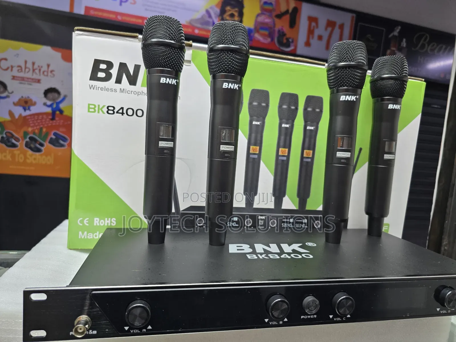 🔥 Original BNK BK8400 Wireless Microphone System – 4 Mics