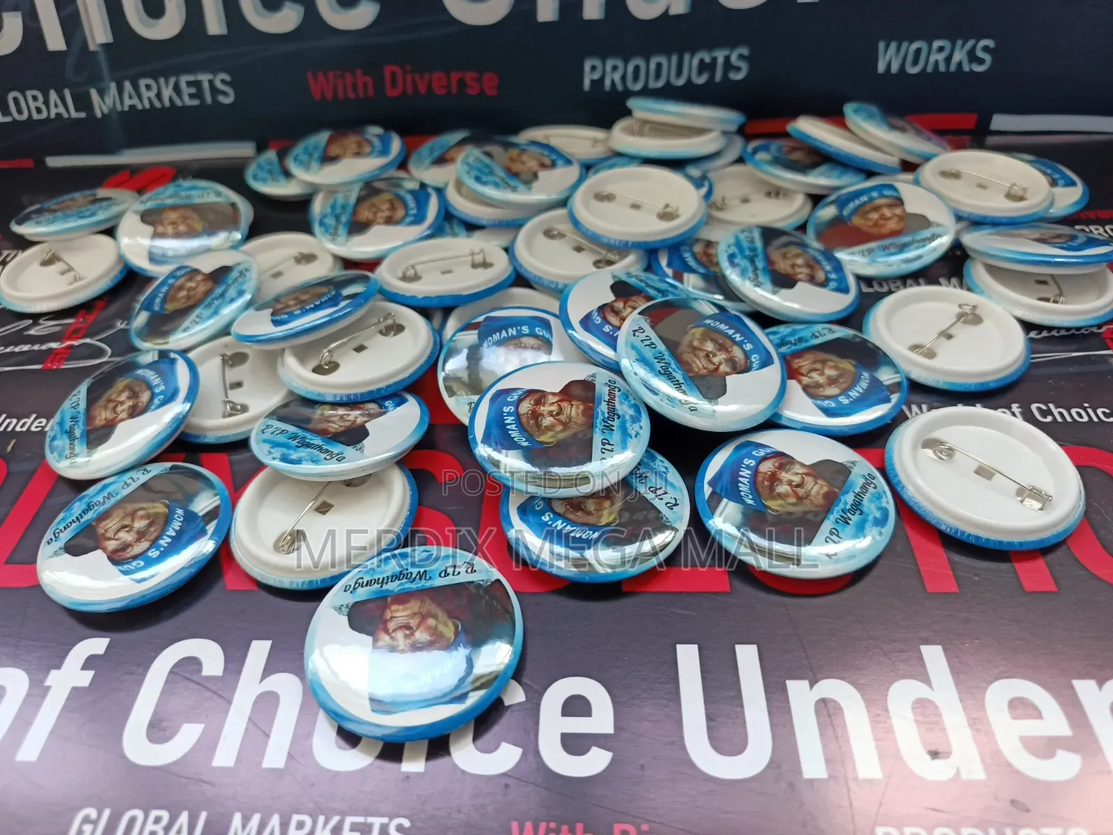 Button Badges, Badges