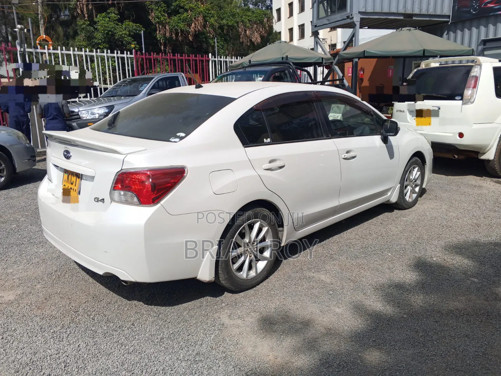 Subaru 1600 2012 White