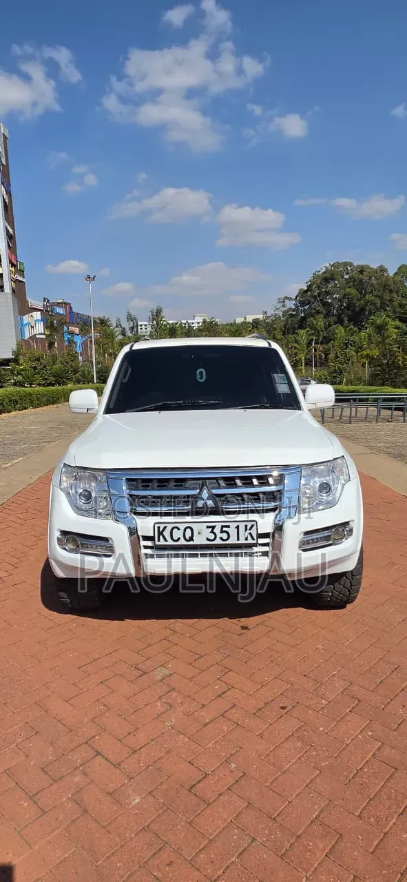 Mitsubishi Shogun 3.2 Di-Dc GLS 2010 White